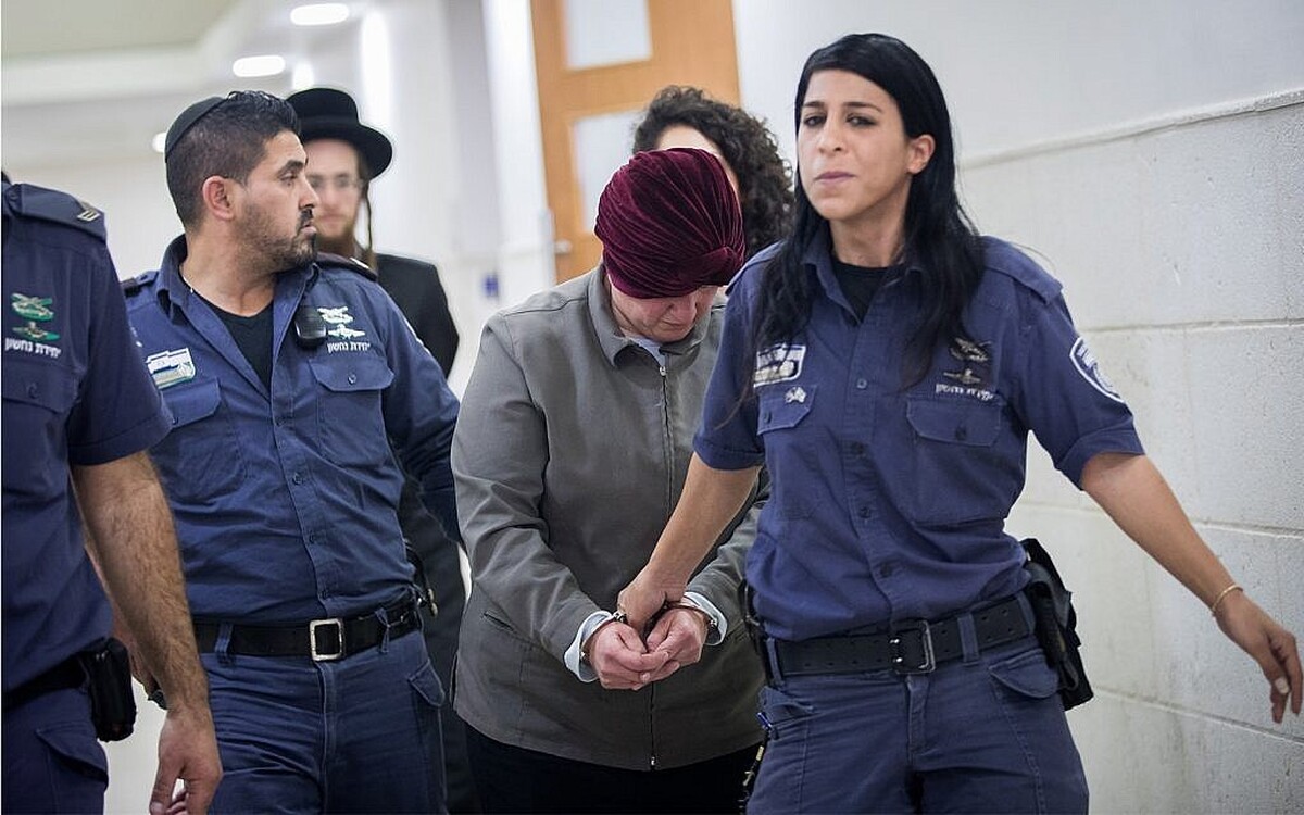 رسوایی بزرگ در اسرائیل؛ جزئیاتی جدید از رابطه جنسی زندان‌بانان زن با زندانیان!