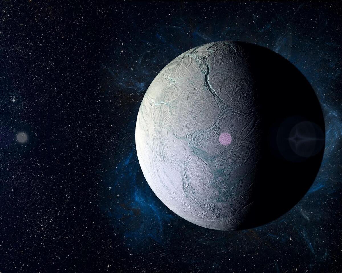 احتمال وجود حیات در نزدیکی سیاره زحل!