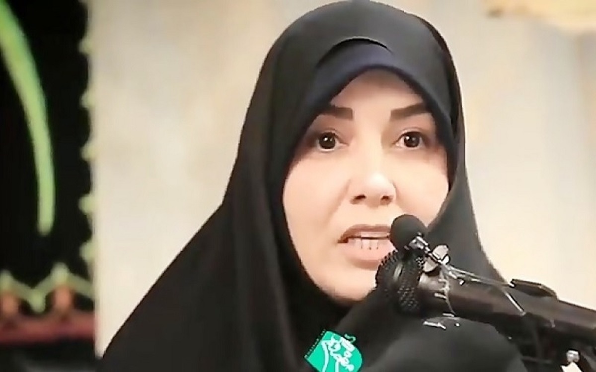 (ویدئو) حمله عجیب سخنران زنِ به حسن روحانی