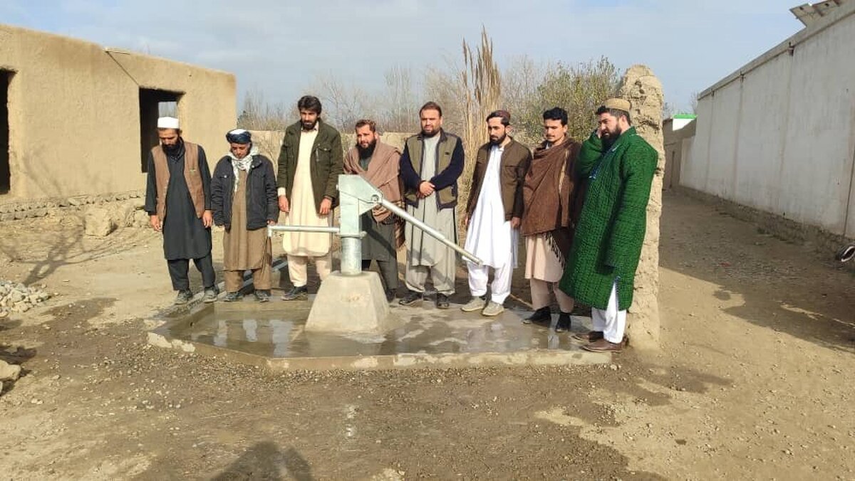 (عکس) طالبان چاه آب کشف کرد!