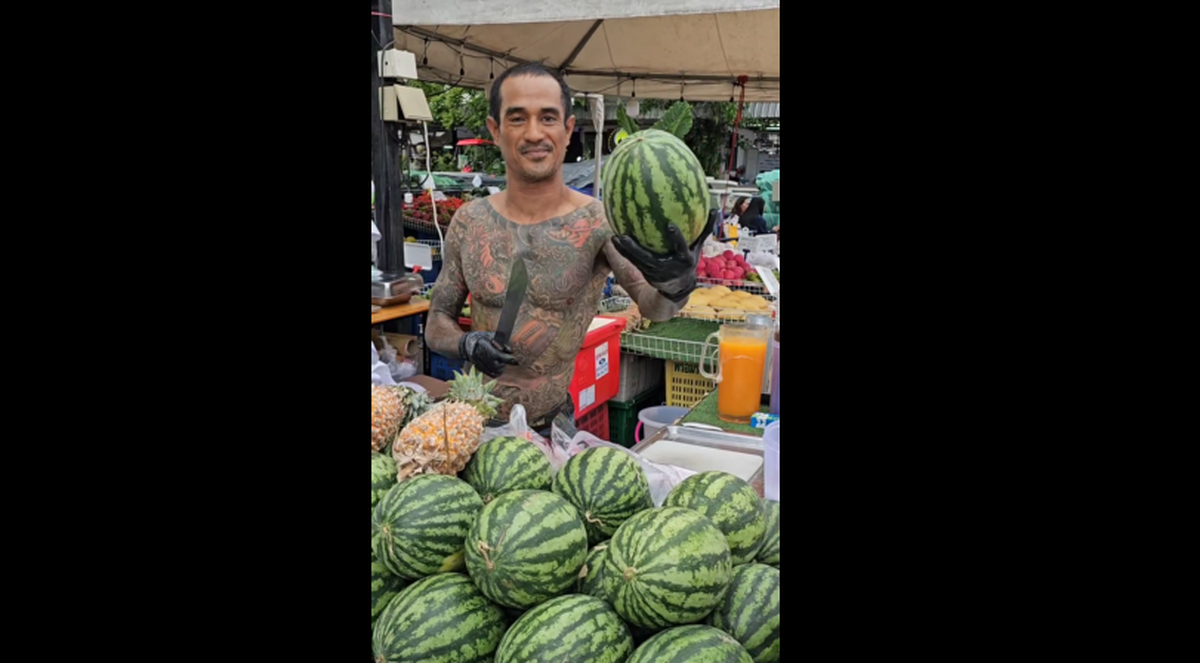(ویدئو) روش جالب و کاملا مبتکرانه یک گنگستر قدیمی در فروش هندوانه