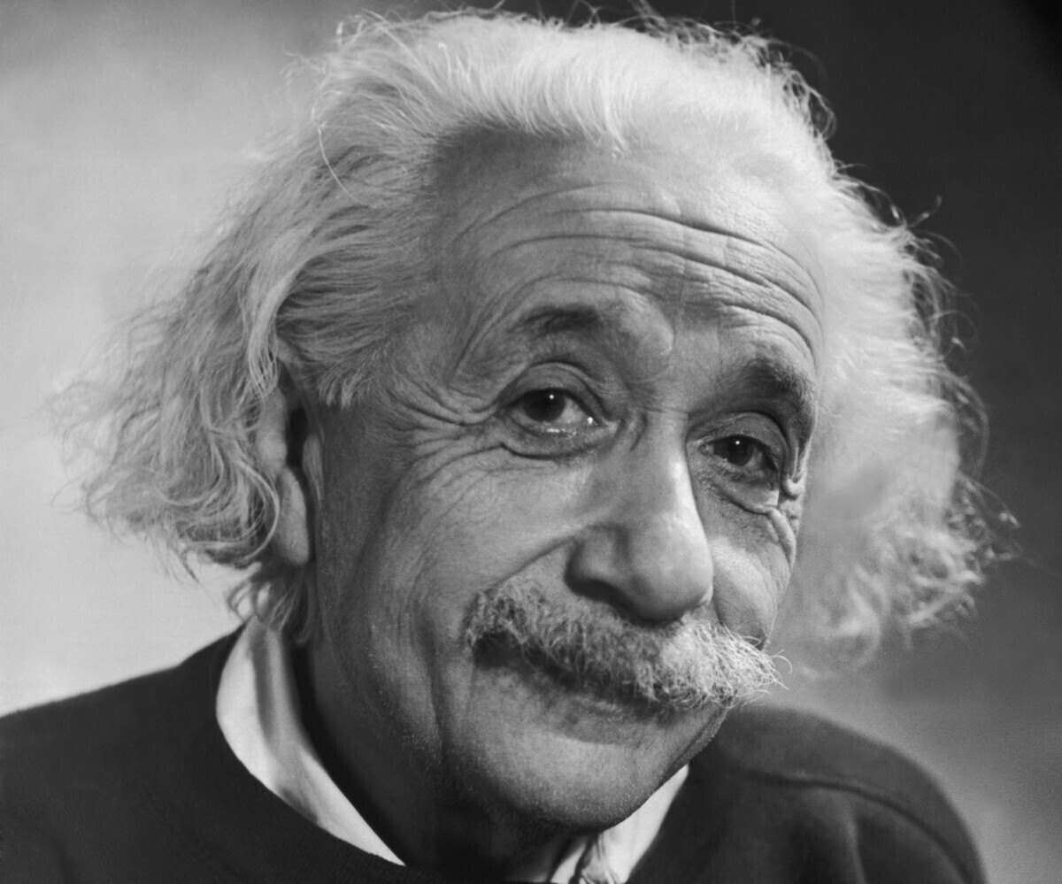 (عکس) تصویر مغز آلبرت اینشتین در یک شیشه منتشر شد