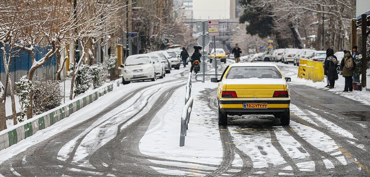(ویدئو) وضعیت عجیب میدان شهید فهمیده تبریز در بارش سنگین برف