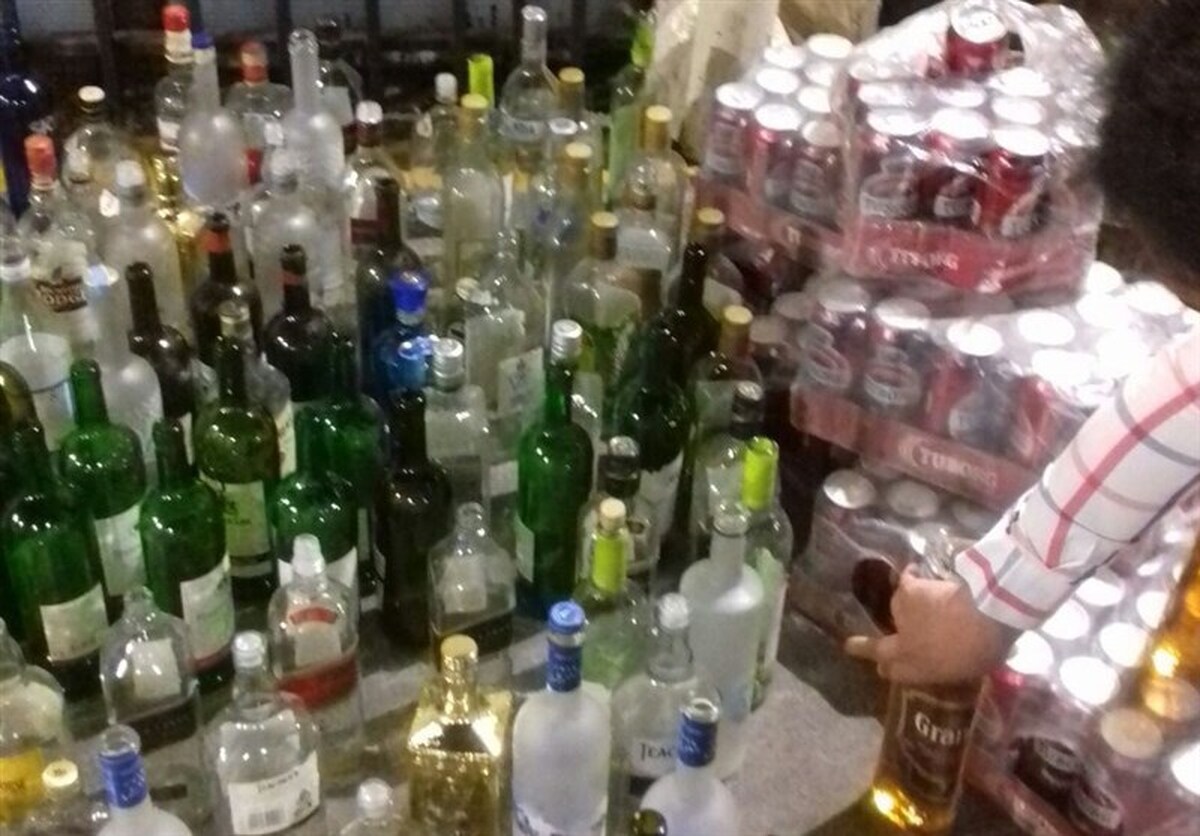 یک‌ شبکه قاچاق گسترده مشروبات الکلی در اردبیل متلاشی شد
