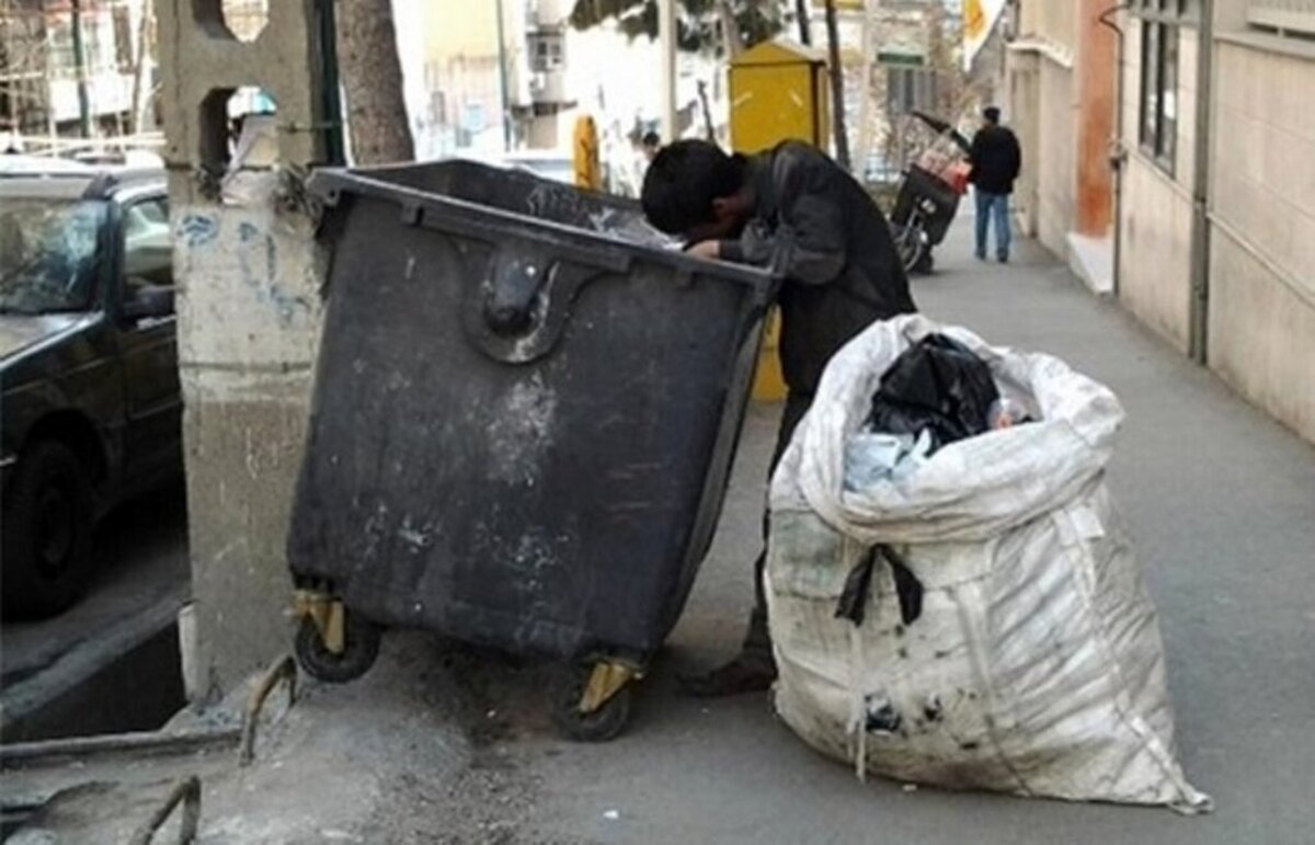 تقدیر ویژه کیهان از پرداخت حقوق ۱۲ تا ۱۵ میلیونی به زباله گرد‌ها / انصافا ایده و طرح خوبی است!