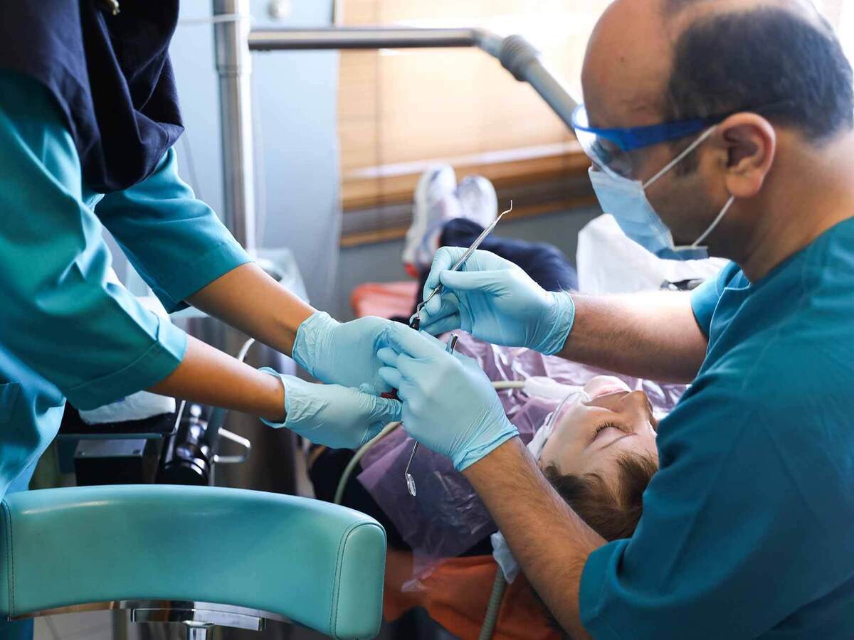 آمار وحشتناک از بی‌دندانی در ایرانی‌ها؛ ۵۵ درصد افراد بالای ۶۵ سال همه دندان‌های خود را از دست داده‌اند