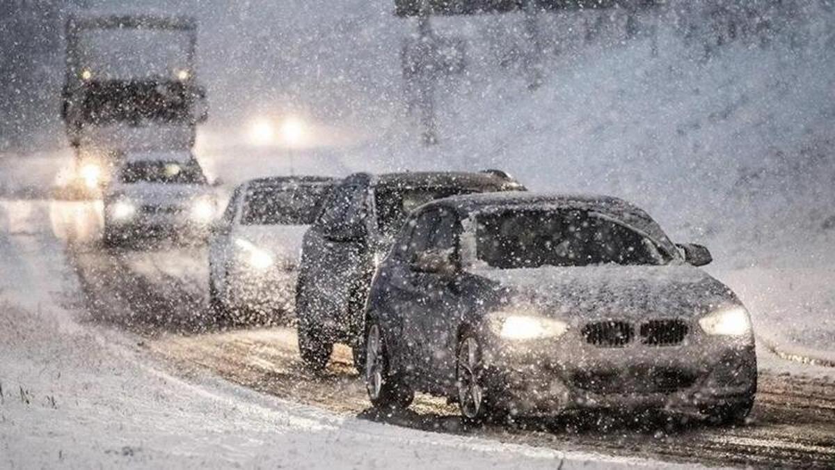 در برف و یخبندان چگونه باید رانندگی کرد؟