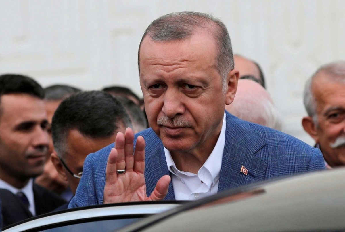 اردوغان: از نتیجه انتخابات راضی نیستم/ اشتباهات احتمالی حزب حاکم را بررسی می‌کنیم