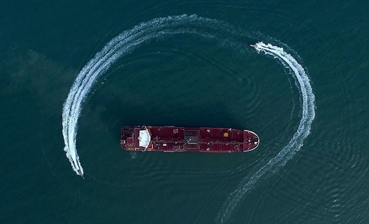 (ویدئو) اولین تصاویر از توقیف کشتی میلیاردر اسرائیلی توسط ایران