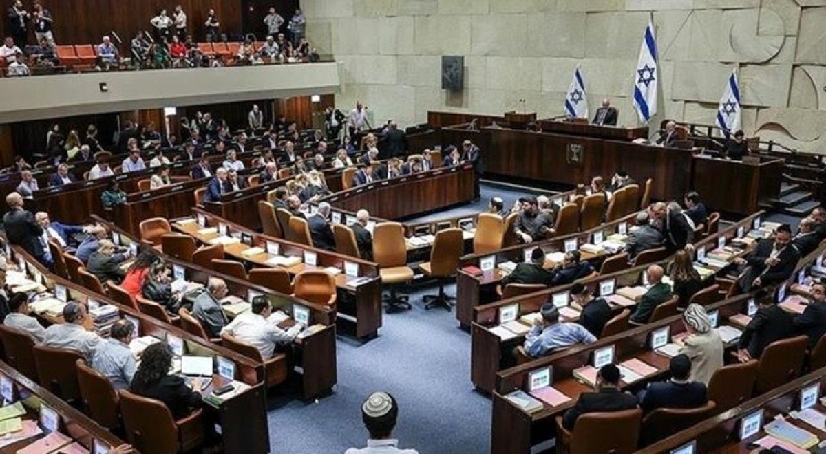 (عکس) عبور موشک‌های ایرانی از فراز پارلمان اسرائیل