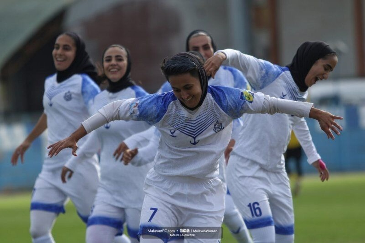 خانم‌گل فوتبال زنان ایران طرفدار چه تیمی است؟!