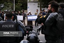 (تصاویر) تجمع اعتراضی مقابل سفارت اردن در تهران