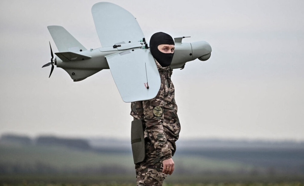 حمله پهپادی اوکراین به پایگاه هوایی روسیه؛ خسارت سنگین روس‌ها + ویدئو