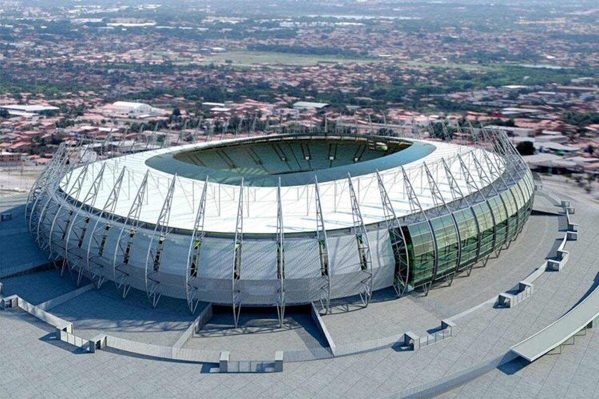 عکس| سیل استادیوم‌های مشهور برزیل را غرق کرد