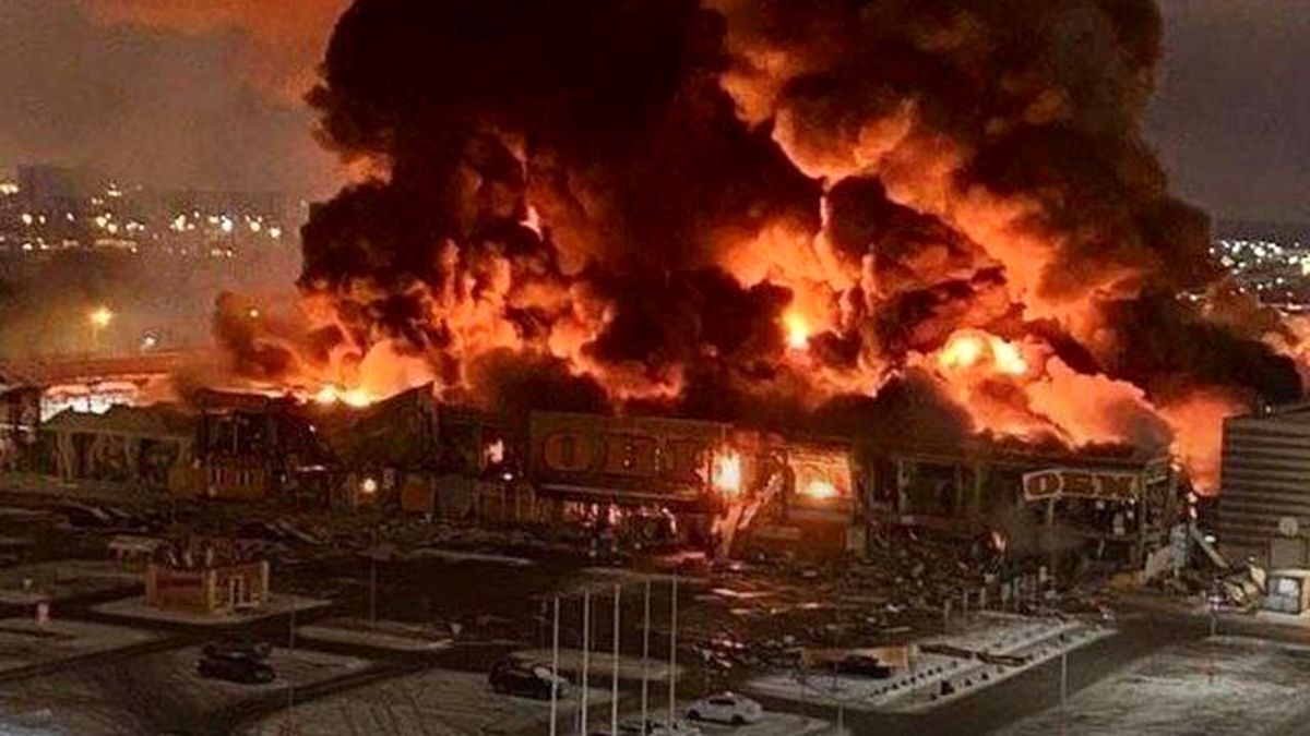 ویدئو| آتش‌سوزی مهیب، ۱۳۴۸ مغازه را خاکستر کرد!