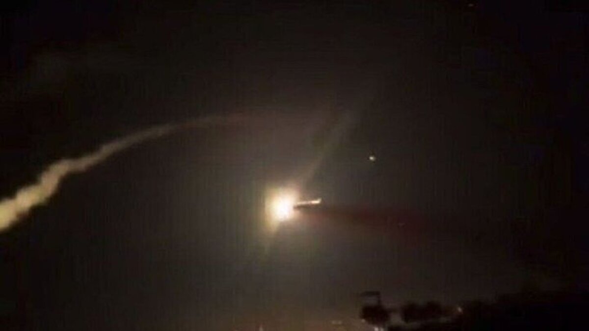 (ویدئو) لحظه اصابت موشک ارتش یمن به پهپاد ۳۲ میلیون دلاری آمریکایی