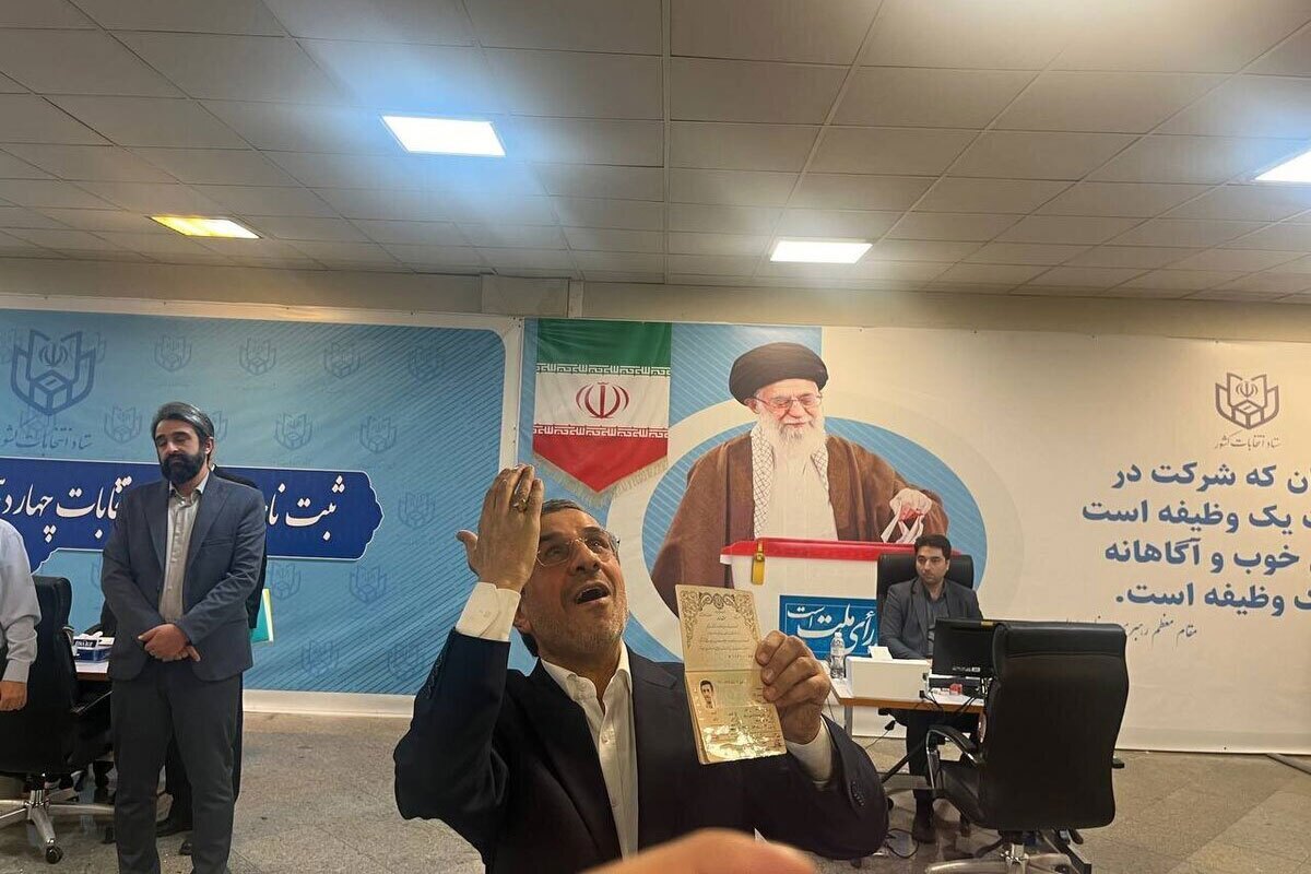 افشاگری عجیب درباره شناسنامه احمدی‌نژاد؛ آیا احمدی‌نژاد ساخت ایران است؟