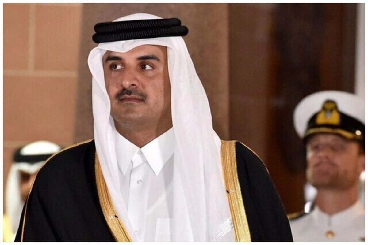 ویدئو | لحظه خروج امیر قطر از هواپیما در خاک ایران برای شرکت در مراسم یادبود رئیسی