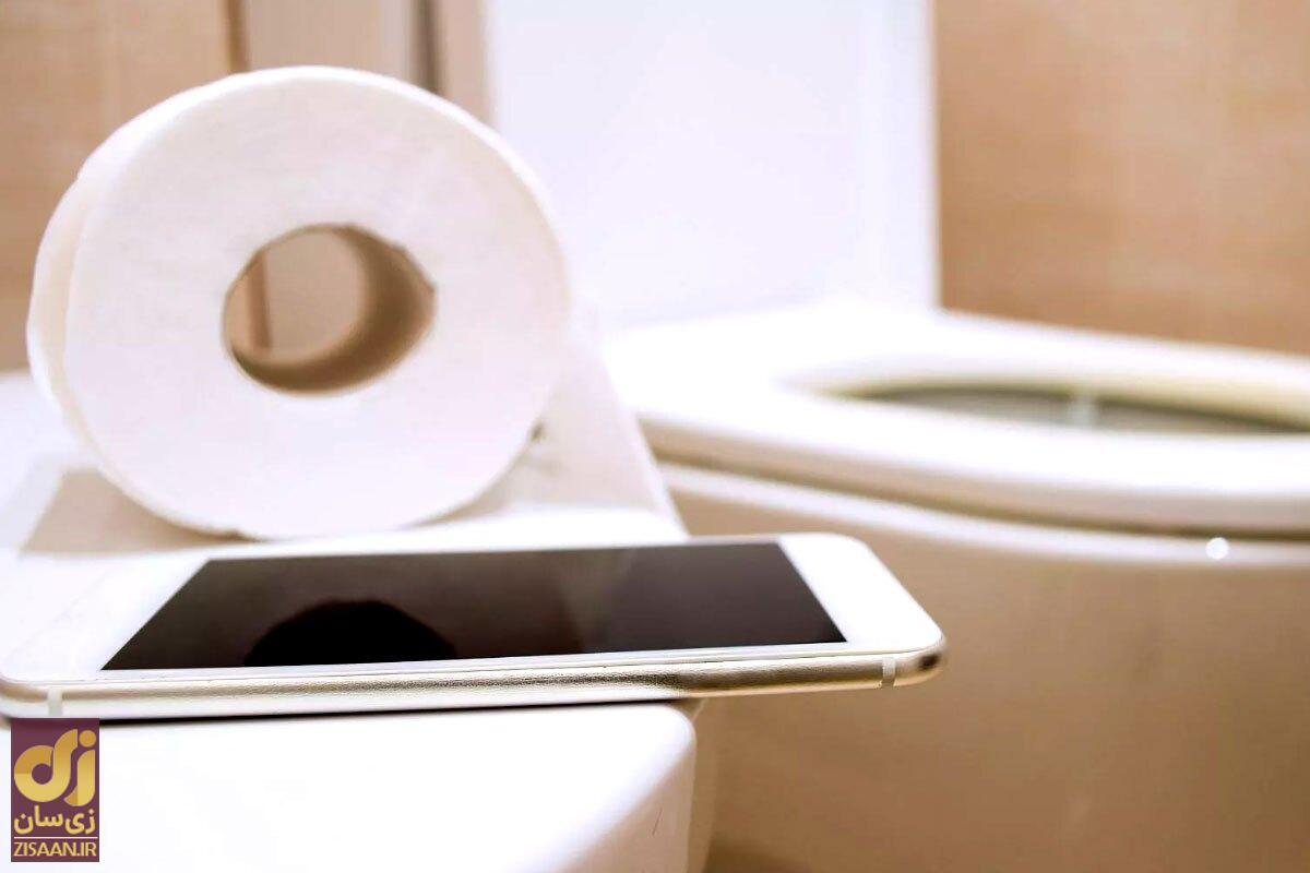 هشدار جدی پزشکان؛ تلفن همراه را با خود به توالت نبرید!