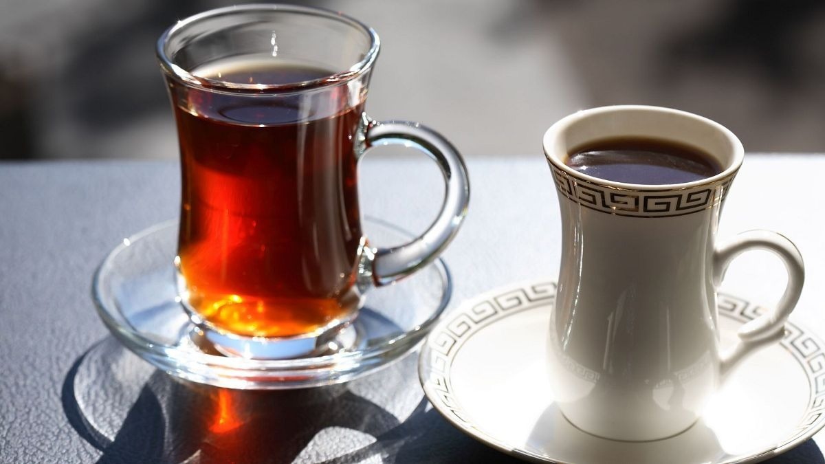 قهوه  یا چای؛ کدامیک در صبحگاه برای سلامتی مفیدتراند؟