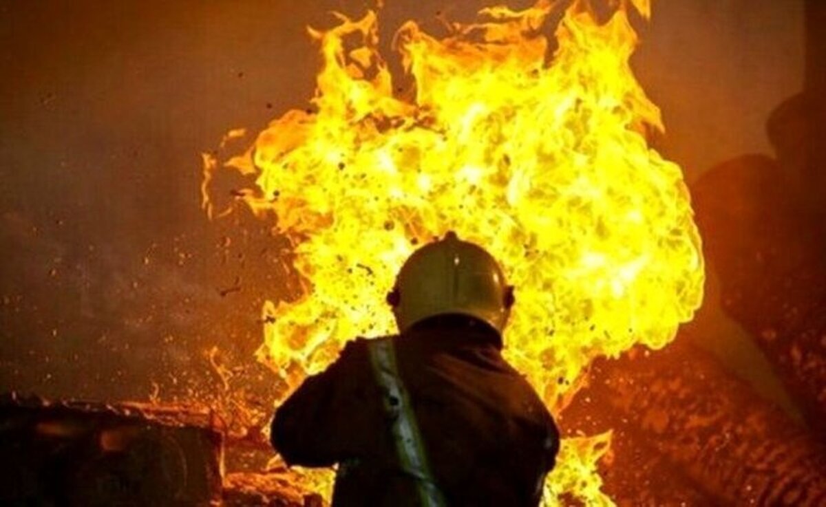 ویدئو | لحظه آتش گرفتن خودروی سانتافه در پمپ بنزین