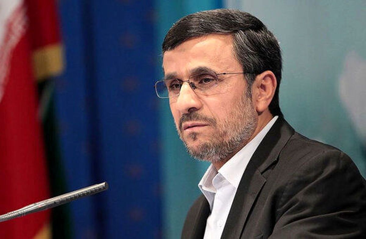 حضور محمود احمدی نژاد در ایاصوفیه استانبول در روز رأی گیری