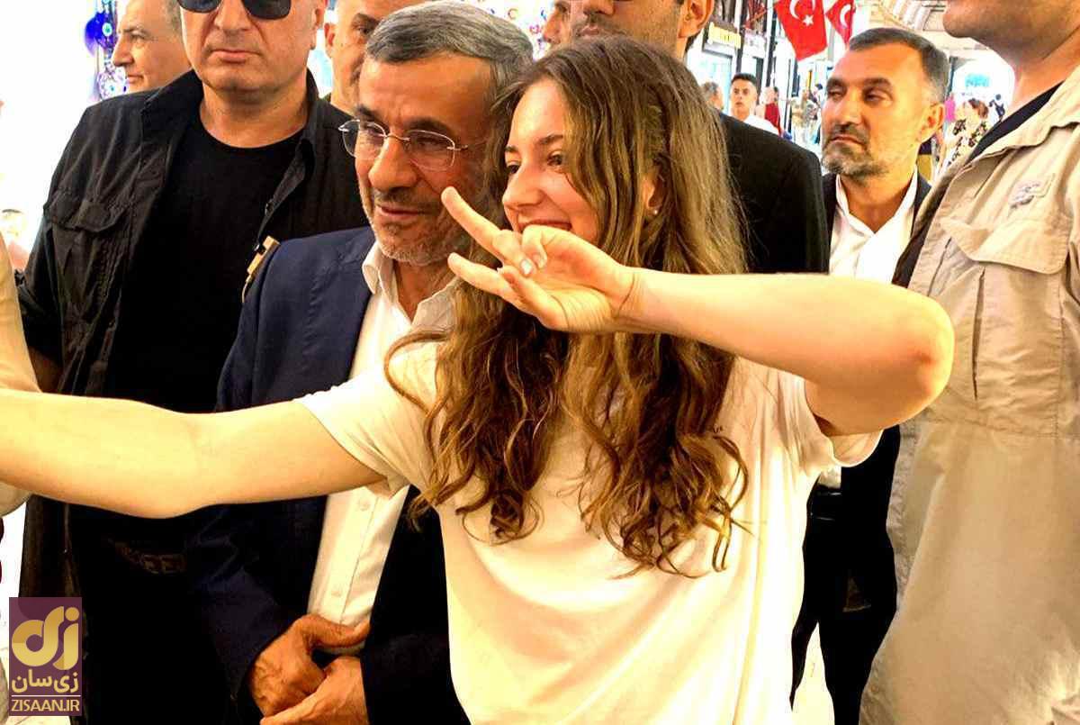 پشت‌پرده سفر محمود احمدی‌نژاد به ترکیه؛ چرا احمدی‌نژاد با زنان نیمه‌برهنه عکس گرفت؟ 