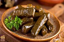 طرز تهیه دلمه ساده خانگی با برگ انگور؛ یک غذای سالم به سبک دستپخت مادربزرگ‌ها