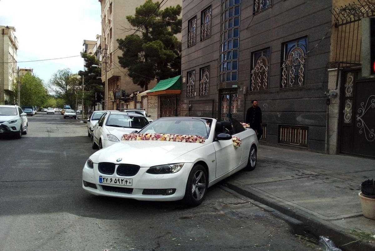 ویدئو | کارناوال عروسی لاکچری با BMW یک زوج افغانستانی در تهران