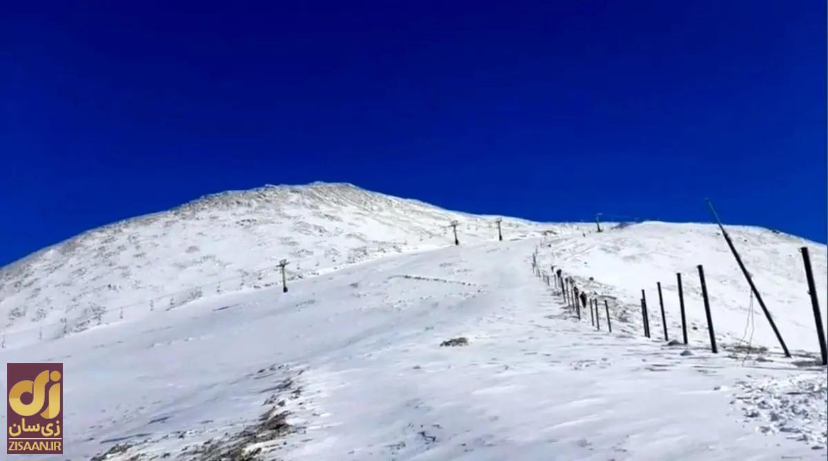 ویدئو | نمایی دیدنی از برف پاییزی در ایستگاه هفتم توچال