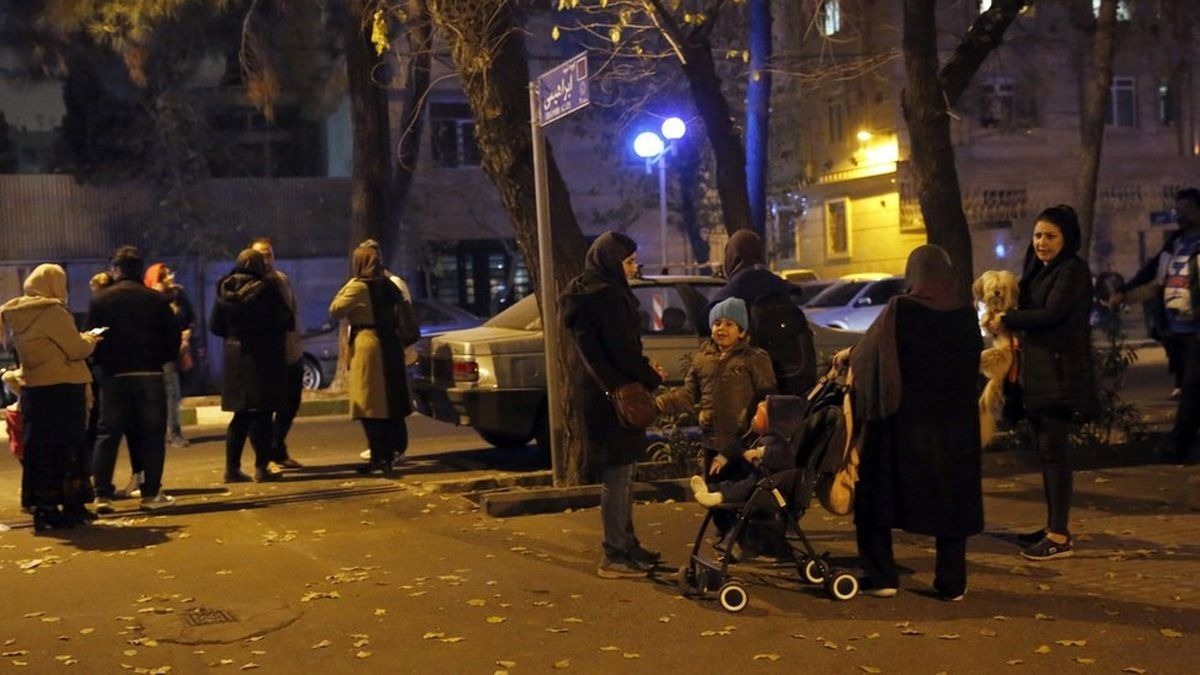 آسمان و زمین بههم ریختند؛ زلزله ۴ ریشتری در کرج، طوفان ترسناک در تهران