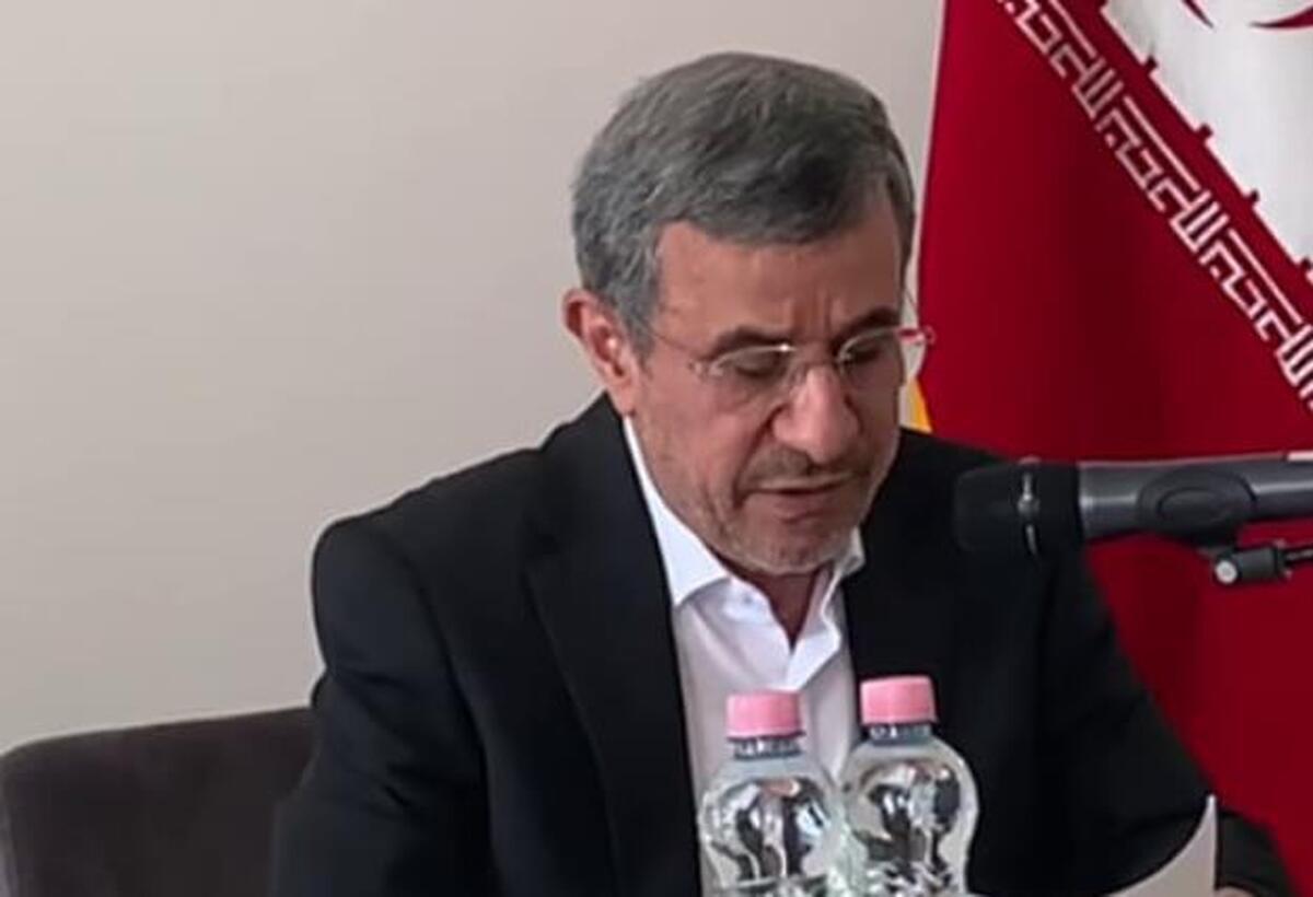 چرا سخنرانی احمدینژاد در مجارستان حاشیهساز شد؟