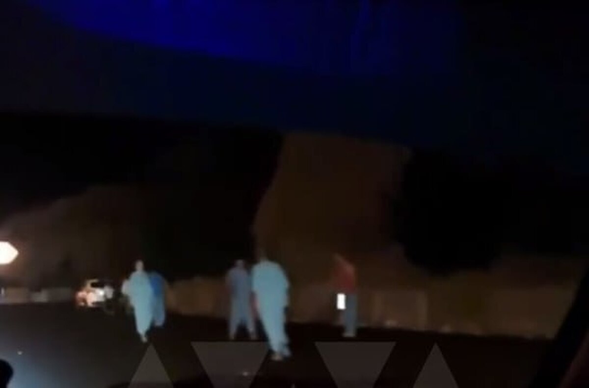 ویدئو | جنجال کمپ ترک اعتیاد جاجرود؛ فیلم منتشر شده از تعداد زیادی معتاد در کنار جاده جاجرود خبرساز شد