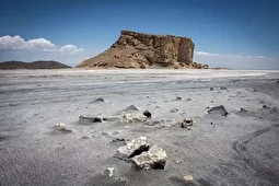 خشکی ۱۰۰ درصدی دریاچه ارومیه تا آخر تابستان!