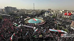تصویر هوایی پربازدید از مراسم تشییع شهدا در میدان انقلاب تهران