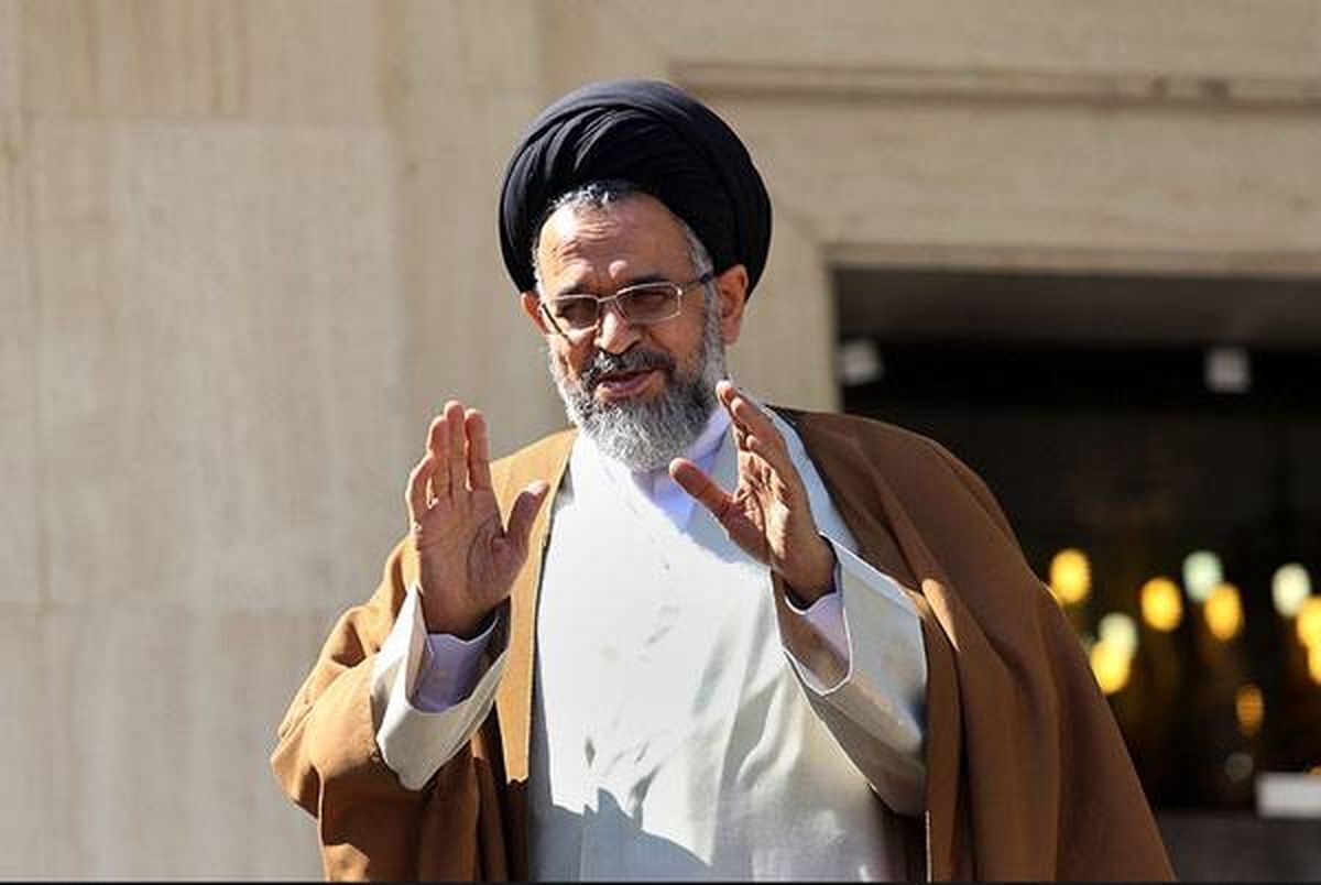 وزیر سابق اطلاعات سکته کرد