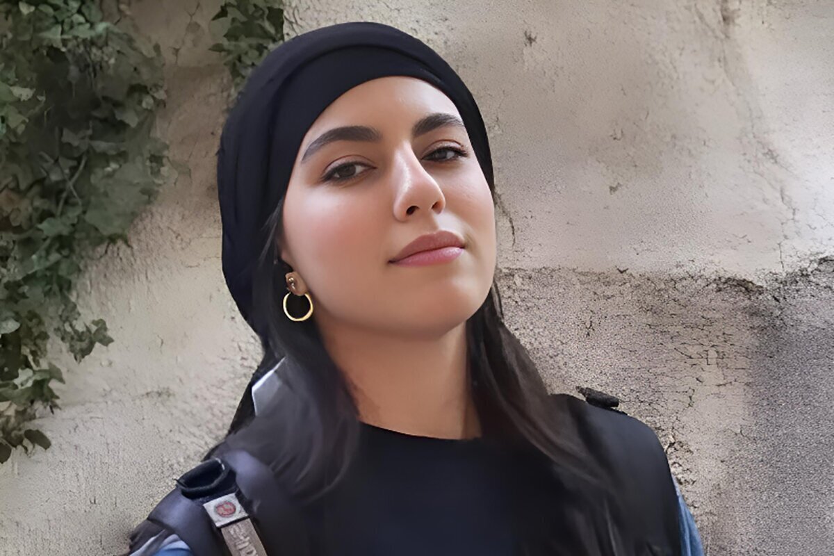 حاشیههای اولین جلسه دادگاه قتل الهه حسیننژاد | از التماسهای مادر ۸۰ ساله قاتل تا بیتابی پدر الهه